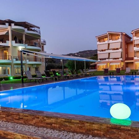 الشقق الفندقية زاخاروفي  Anilio Plaza المظهر الخارجي الصورة